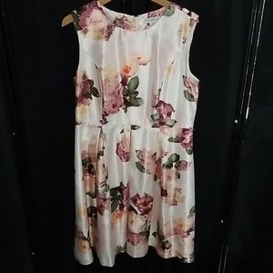 Floral Mid-Knee Dress